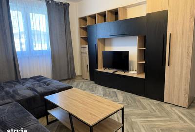 Apartament cu 2 camere decomandat, mobilat în Central