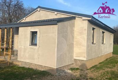 Casă cu 3 camere cu Teren 602 Mp în Gepiu - 4