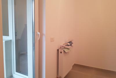 Vanzare apartament 2 camere, 2 bai, centrala proprie, parcare, sector 4 Hornbach - 11