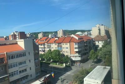 Apartament cu 2 camere decomandat în Central - 2