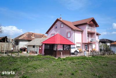 Casă cu 7 camere semidecomandat cu Teren 1430 Mp în Podari - 19