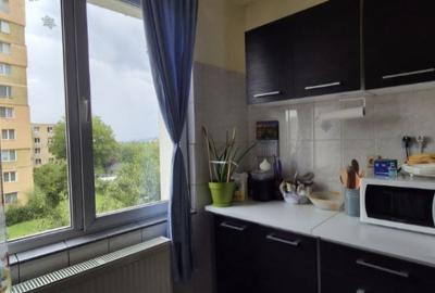 Garsoniera decomandata, etaj 2, zona Astra-Planete - 1