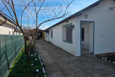 Casă individuală cu 4 camere cu Canalizare în Central - 7