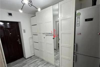 Garsonieră decomandată, mobilată în Vitan Mall - 3