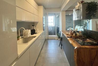 Apartament cu 3 camere semidecomandat în Chitila - 3