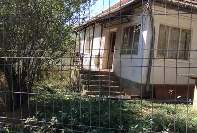 Casă cu 2 camere în Oprișești - 3