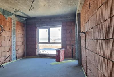 Casă individuală cu 4 camere cu Canalizare în Sud-Est - 17