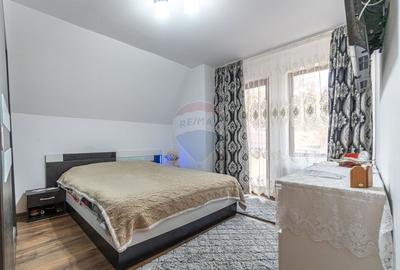 Casa / Vila cu 6 camere de vanzare in Tarlungeni - 10