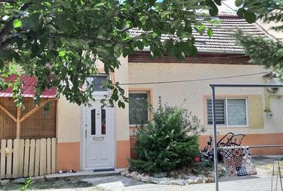 Casă cu 4 camere în Central - 3