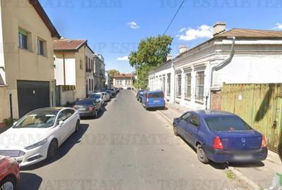 Teren de 1056 mp, în Unirii - 2