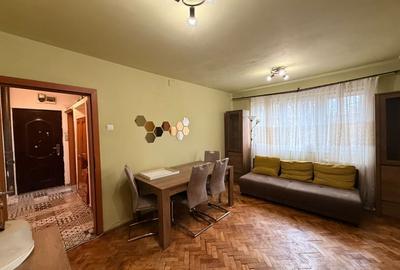 Apartament cu 2 camere semidecomandat, mobilat în P-ța Unirii - 2