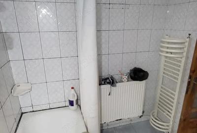 Vand apartament 2 camere decomandat - 4