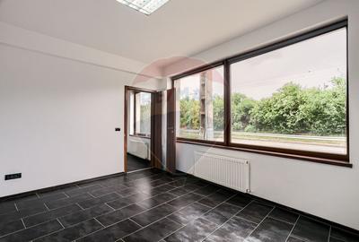 Inchiriere spațiu modern pentru birouri sau servicii, zona Subcetate - 8