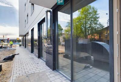 Spațiu comercial, de 122 mp, în Central - 7