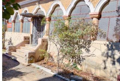 Vând casă renovabilă/demolabilă, teren 382mp, Mihai Viteazu-Caraiman-Republicii. - 5