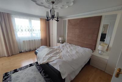 Casa cu garaj, teren 2000mp, chirie , Iaslovat - 11