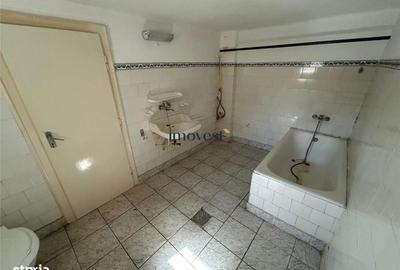 Casă cu 4 camere în Solidarității - 13