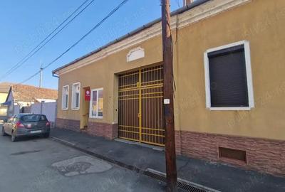 Casă cu 6 camere în Lipova - 10