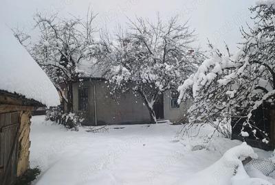 Casă cu 3 camere în Giulești - 1