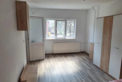 Vand garsoniera in zona Plavat 2 - 5