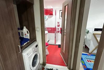 Apartament cu 2 camere decomandat în Girocului - 9