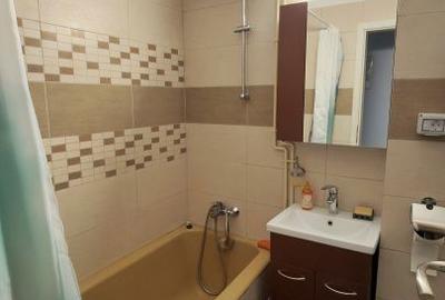 Apartament cu 3 camere semidecomandat, mobilat în Tei - 2