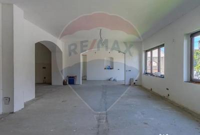 Casă cu 4 camere cu Teren 1642 Mp în Hoghiz - 15