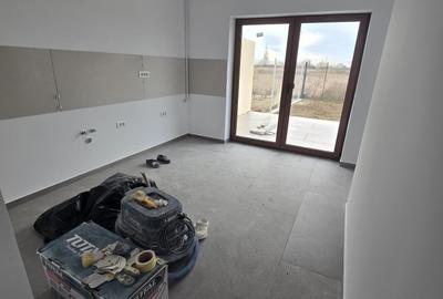 Duplex cu 4 camere cu Canalizare în Moșnița Nouă - 7