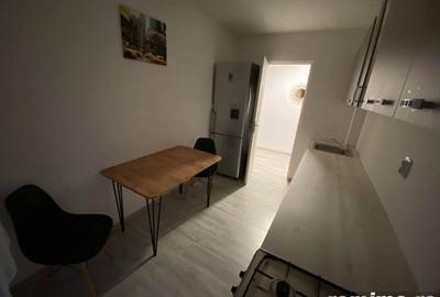 Garsonieră decomandată în Vitan