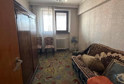 Apartament cu 3 camere decomandat în Drumul Taberei - 5