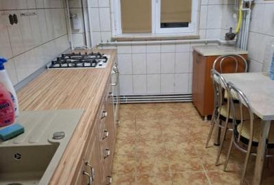 Apartament de 2 camere decomandat , spatios si cu centrala proprie- zona Dristor - 6