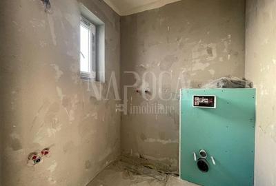 Casă individuală cu 4 camere cu Canalizare în Luna de Sus - 9