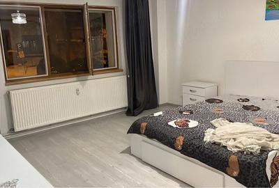 Garsonieră decomandată în Decebal - 2