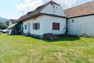 Casa si teren de 916mp in Sacele,cu front la B-dul Brasovului - 1