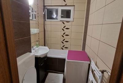 Garsonieră decomandată în Titan - 8