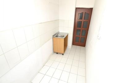 Garsonieră decomandată în Decebal - 19