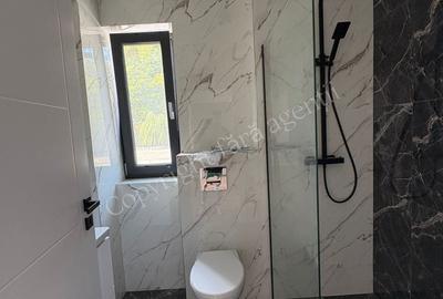 Spațiu comercial, de 50 mp, în Central - 7