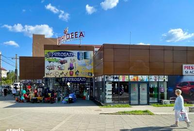 Spațiu comercial, de 1,000 mp, în Central - 7