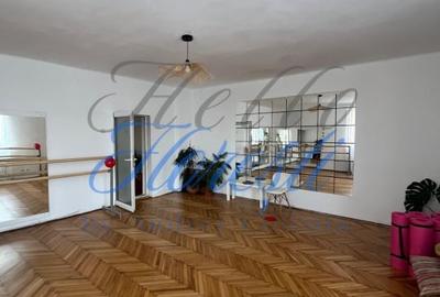 Apartament 3 camere 160 mp | beci 80 mp | gradina 160 mp | zona Andrei Muresanu. - 1