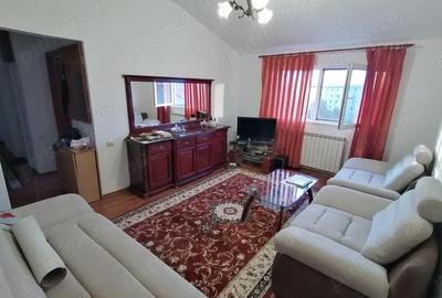 Apartament cu 3 camere decomandat, mobilat în Poarta 6 - 2