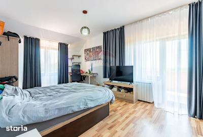 Casă cu 7 camere cu Teren 1000 Mp în Central - 10