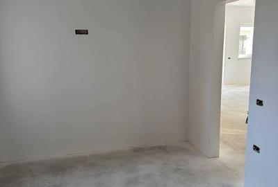 Apartament cu 3 camere decomandat în Careiului - 3