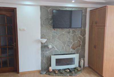 Apartament cu 2 camere decomandat în Central - 2