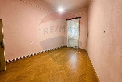 Apartament cu 2 camere semidecomandat în Central - 1