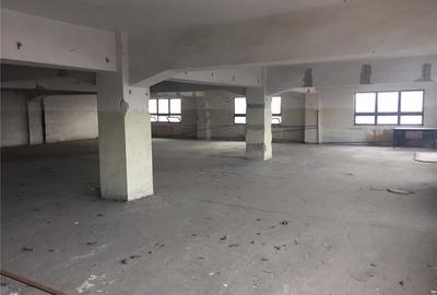 Spațiu comercial, de 1,500 mp, în Giulești - 2
