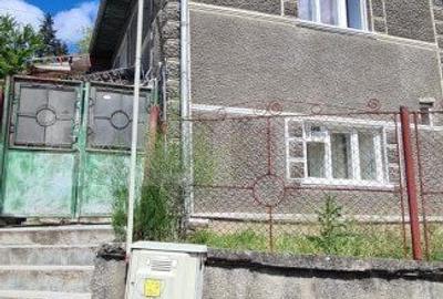 Casă cu 3 camere cu Teren 150 Mp în Central - 2