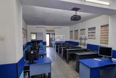 Casă cu 3 camere cu Canalizare în Central - 3