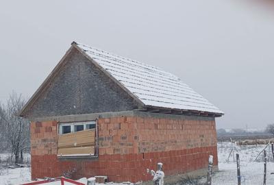 Casă cu 2 camere în Voivodeni - 2