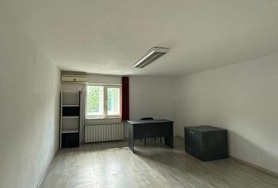 Spațiu comercial, de 120 mp, în Girocului - 4
