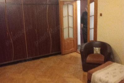 Apartament cu 2 camere decomandat în 1 Mai - 2